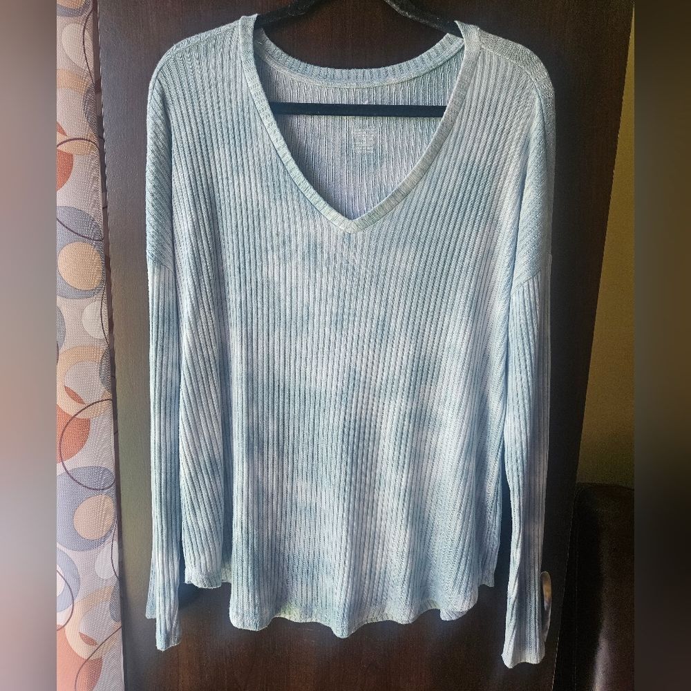 American Eagle Light Blue V-Neck Ribbed Thin Tee Size XL